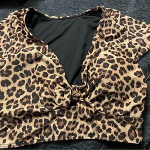 Torrid swim top size 00 BNWT